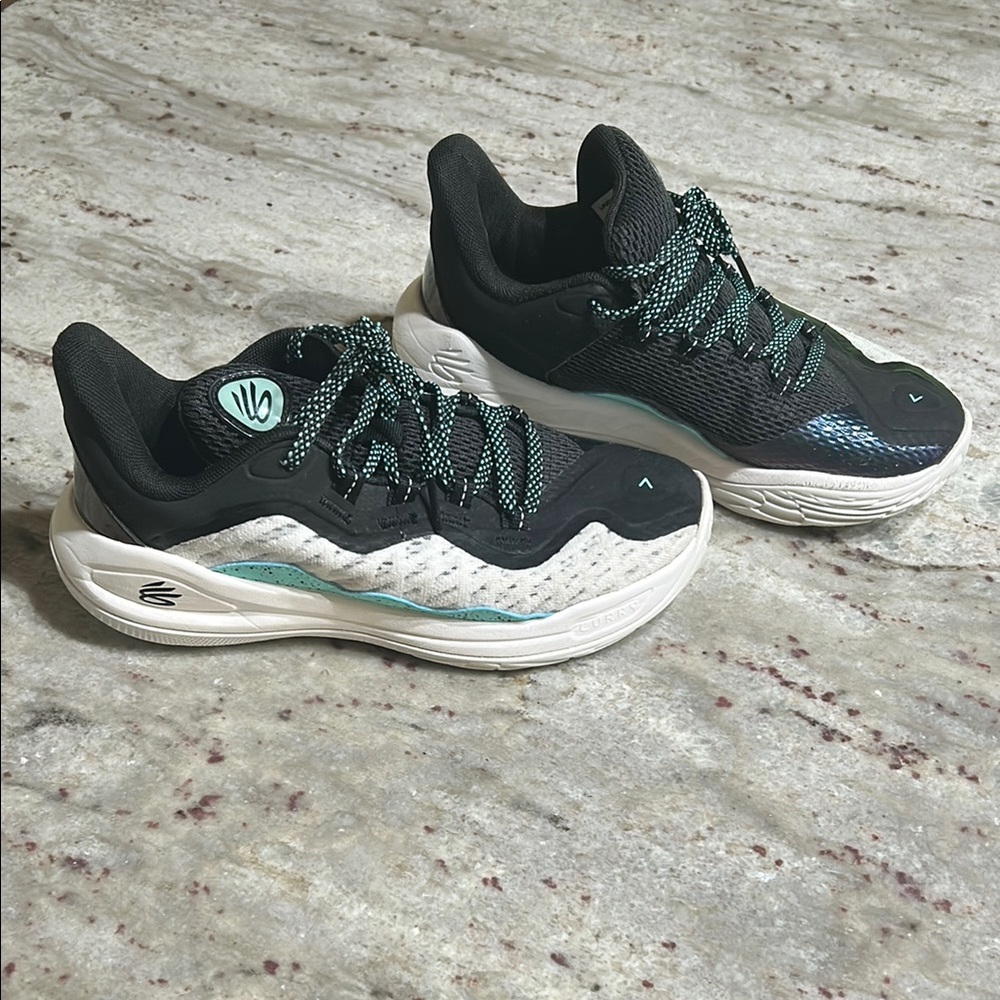 Under Armour Steph Curry Basketball Shoes - Youth